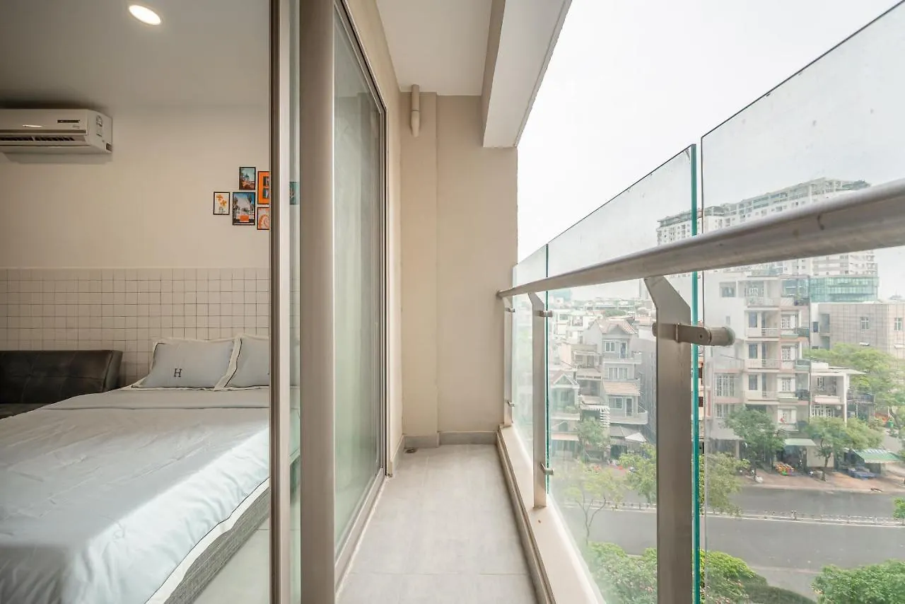 Masteri Millennium Balcony Apartment - District 4 Ho Chi Minh City Vietnam